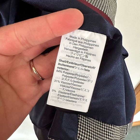 J. Crew Women’s Traditional Houndstooth Single Button Peplum Blazer - Picture 13 of 14